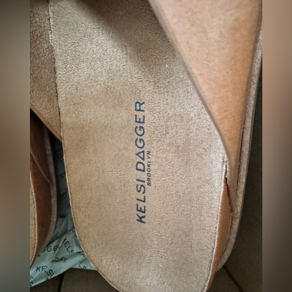 Kelsi Dagger Brown Cross-Strap Sandals - Picture 4 of 5